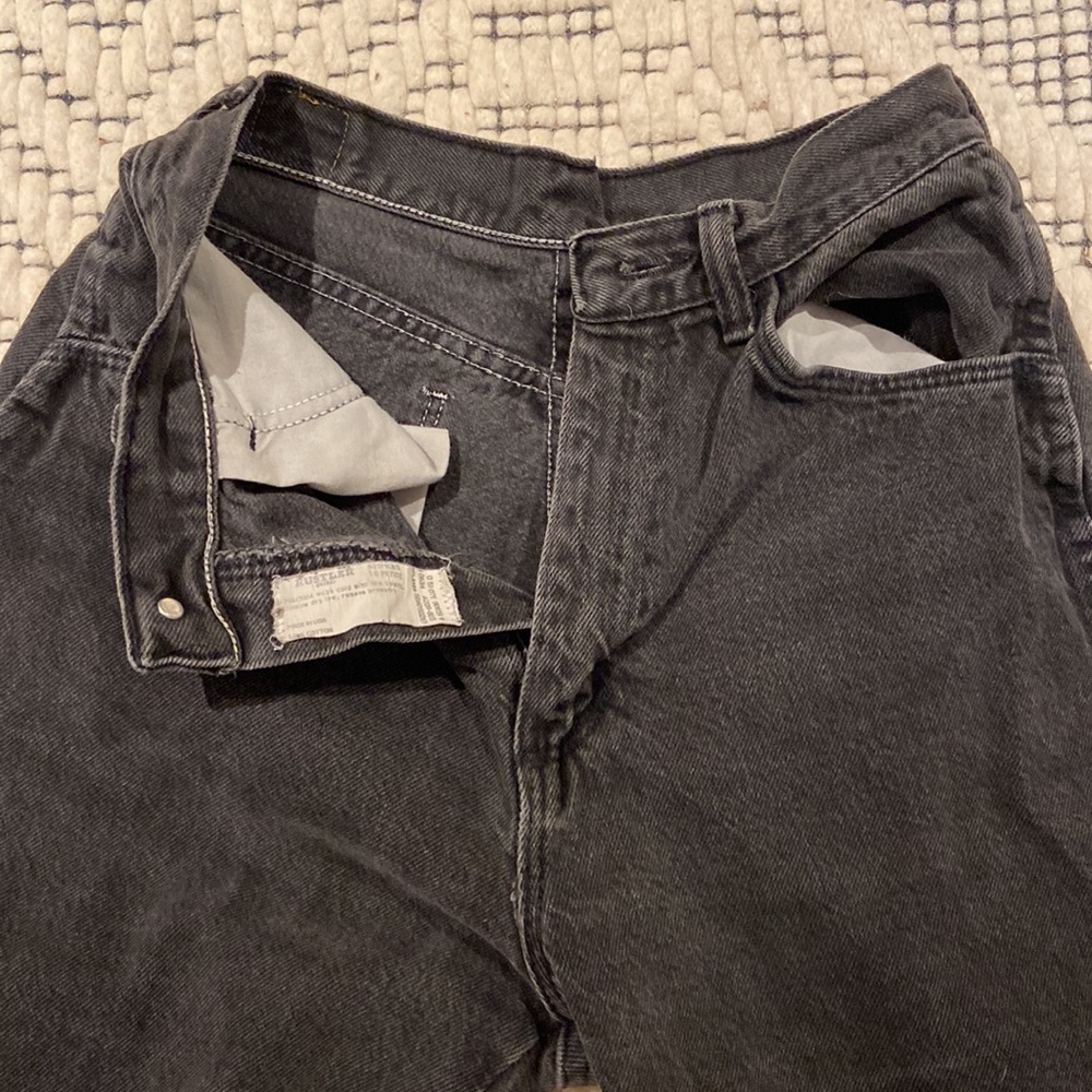 Black woman’s boyfriend jeans size 10 high rise vintage jeans - Picture 3 of 4
